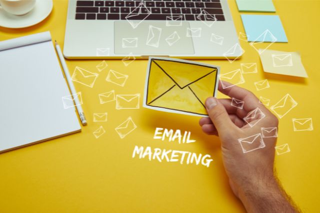 Email Marketing 640X427